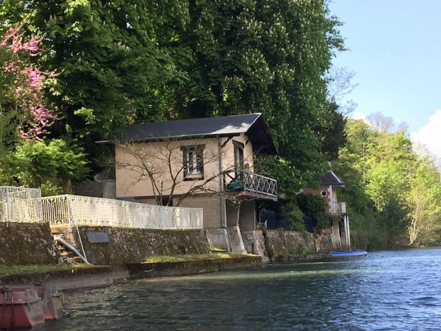 Le Chalet Bucolique Au Bord De L'Eau Olivet  Exterior photo