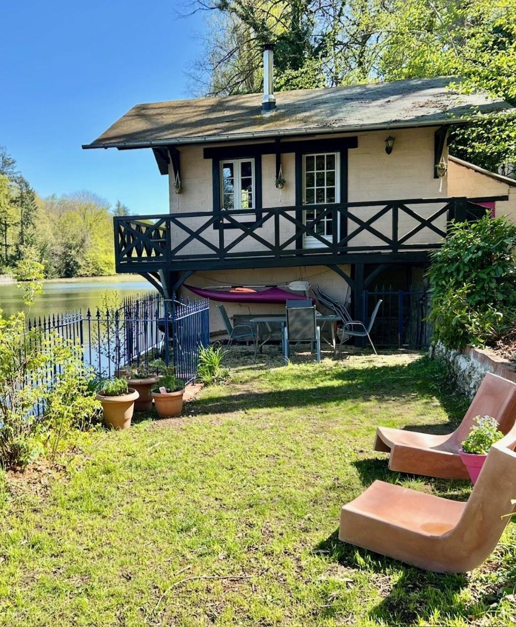 Le Chalet Bucolique Au Bord De L'Eau Olivet  Exterior photo